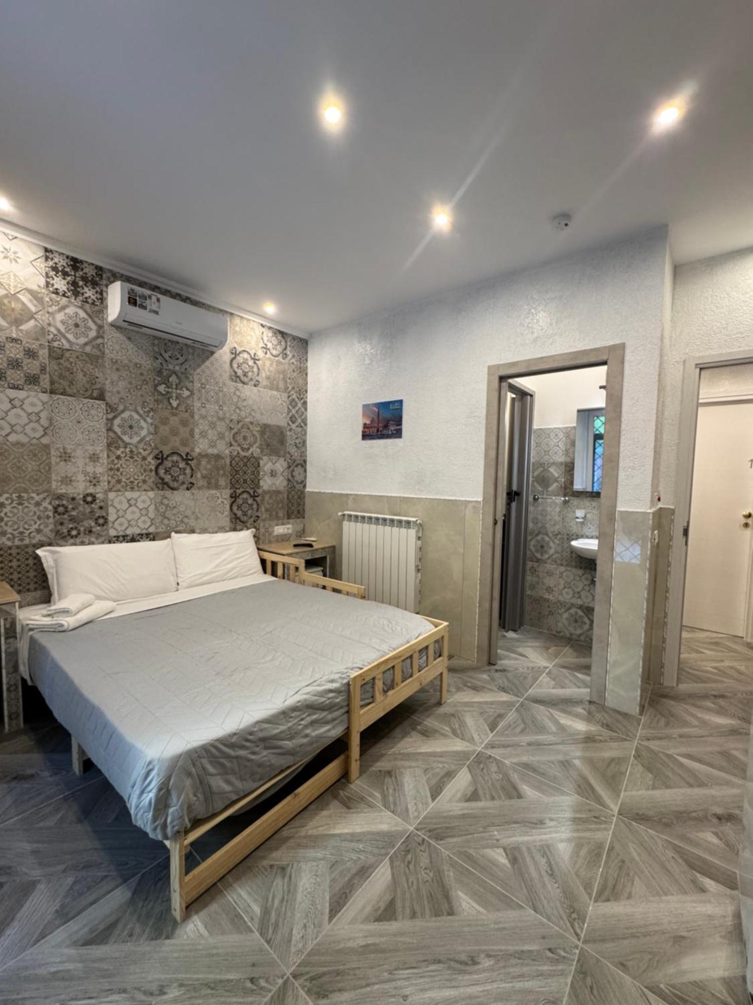 Luxor Eco Roma Casa E Appartamento Per Vacanze In Centro Piazza Bologna, Colosseo, Piazza Di Spagna, Vaticano, San Pietro, Sapienza, Fontana Di Trevi, Piazza Navona, Trastevere, Tiburtina, Termini, Aeroporto Exterior foto